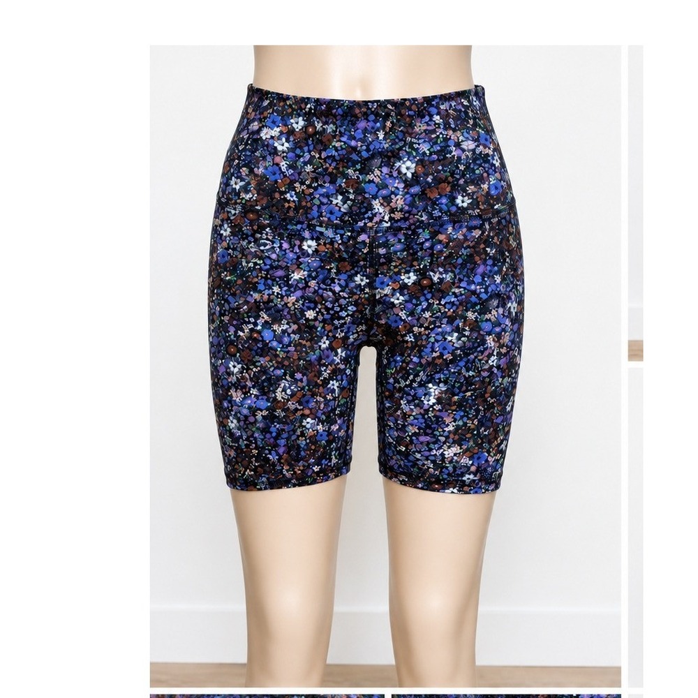 Lululemon Align High-Rise 8" Floral Shorts Women's Size 6 Blue Purple Wildflower